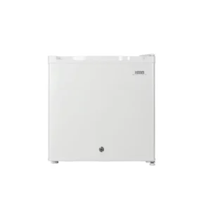 ثلاجة صغيرة