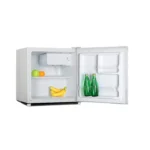 ثلاجة صغيرة